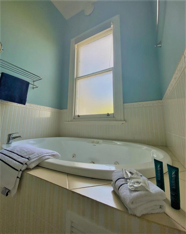 The York Palace Accommodation מראה חיצוני תמונה